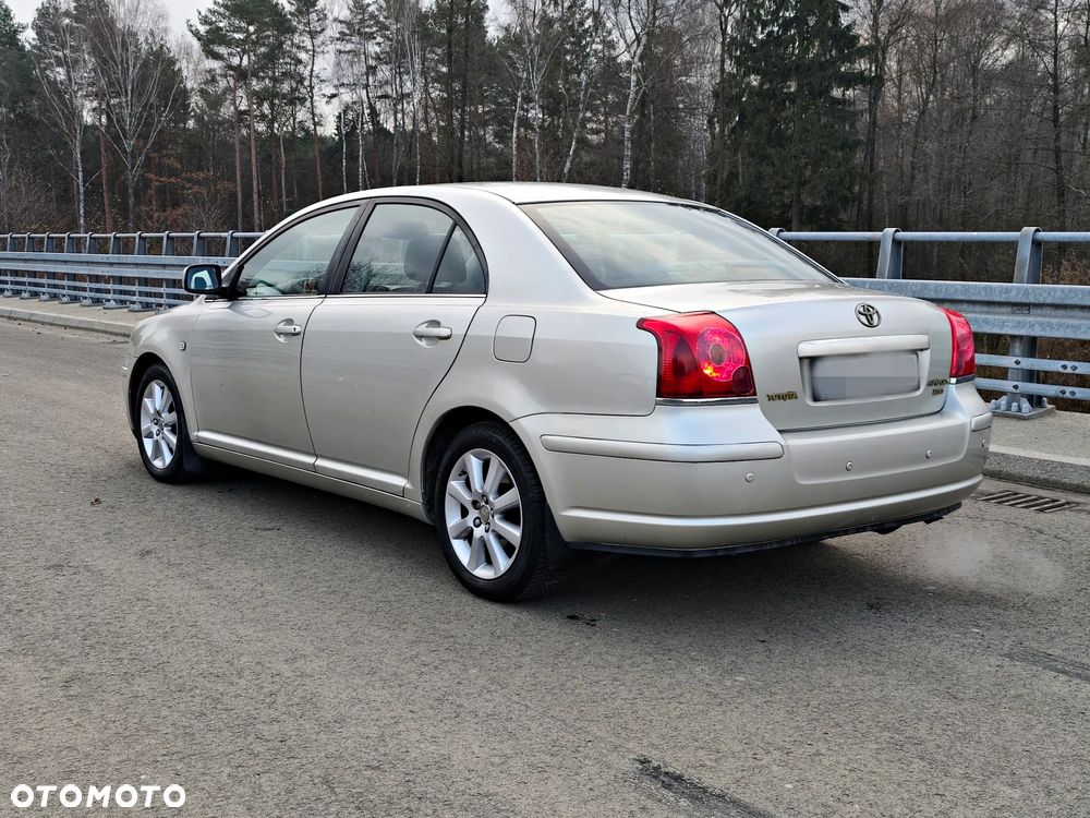 Toyota Avensis 2.0 VVT-i Prestige - 7