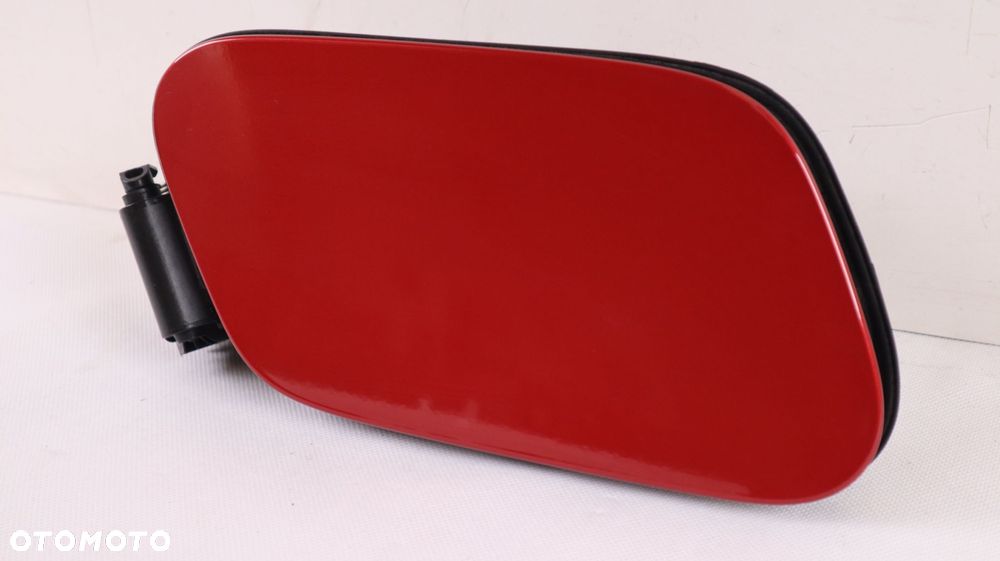 VOLVO XC40 KLAPKA WLEWU PALIWA 725 31457775, 32262810 - 2