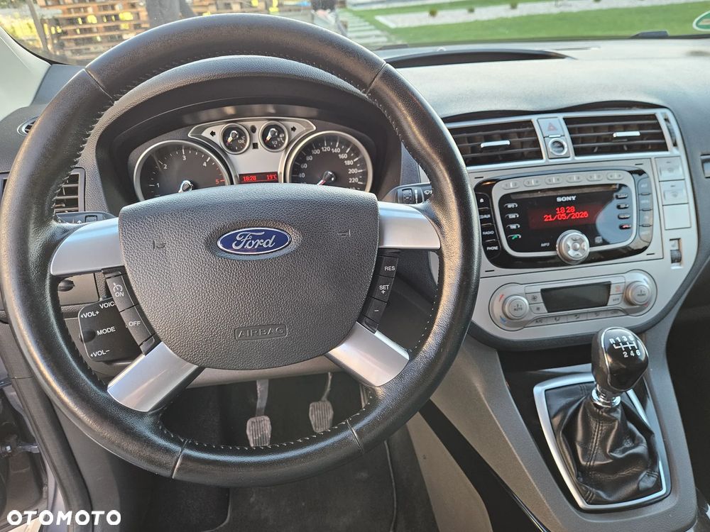 Ford Kuga 2.0 TDCi 4WD Titanium - 22
