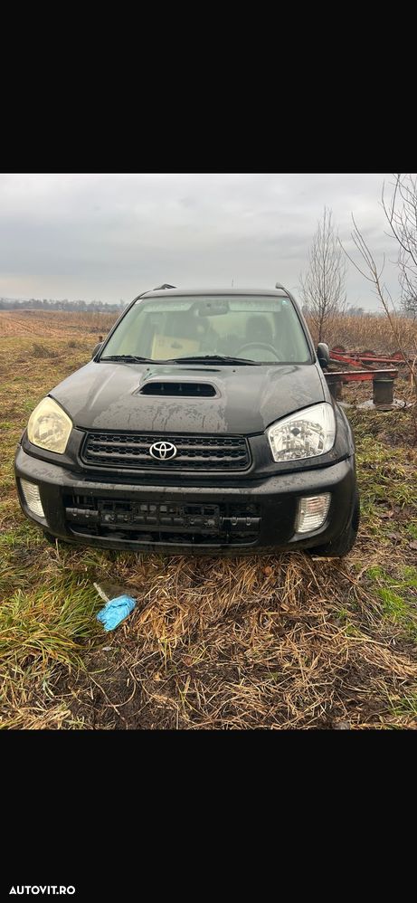 Dezmembrez toyota rav 4 model 203 - 1