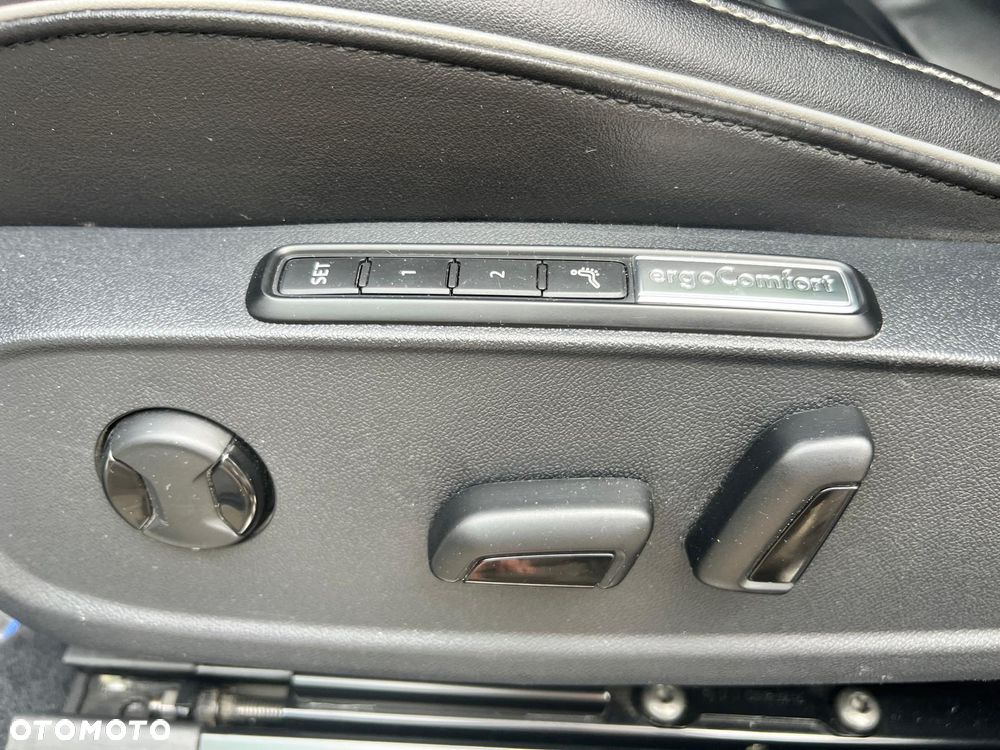 Volkswagen Arteon 2.0 TSI 4Motion R-Line DSG - 21