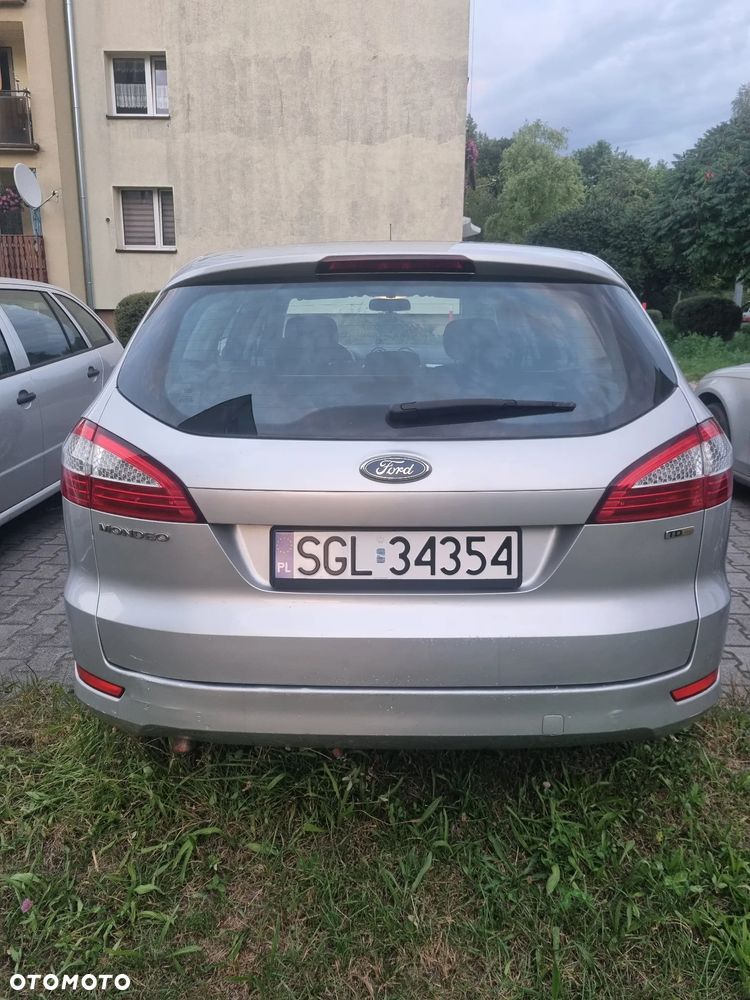 Ford Mondeo 2.0 TDCi Ambiente - 2