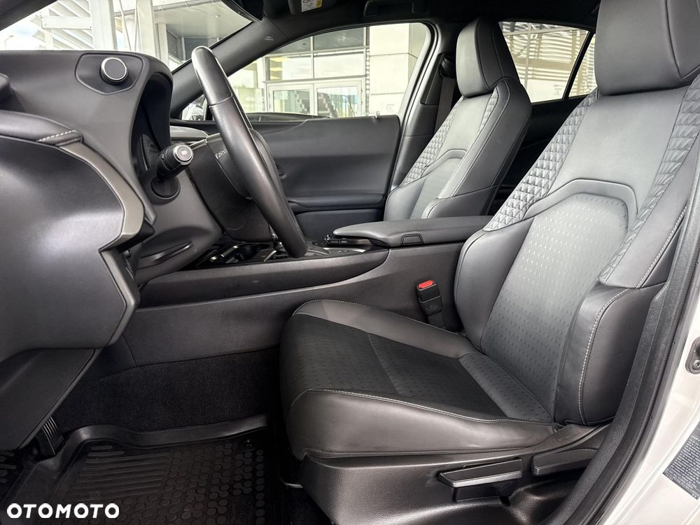 Lexus UX 250h GPF F Impression 2WD - 15