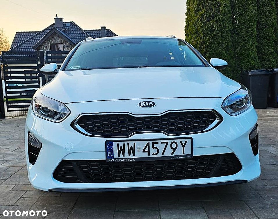 Kia Ceed 1.6 CRDi mHEV L Business Line - 10