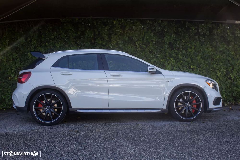 Mercedes-Benz GLA 45 AMG 4-Matic - 6