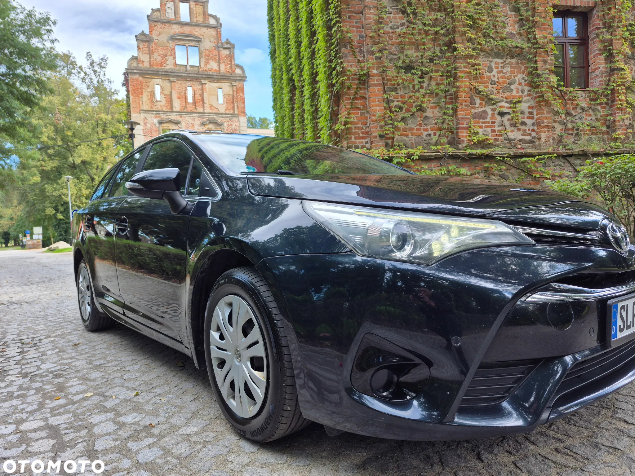 Toyota Avensis Combi 1.8 Comfort - 9