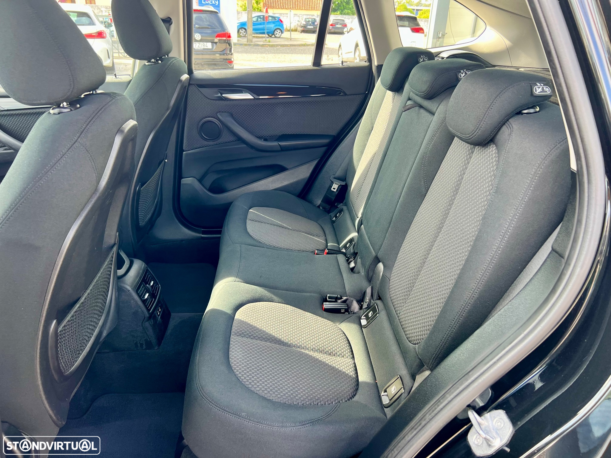 BMW X1 18 d sDrive Auto Line Sport - 16