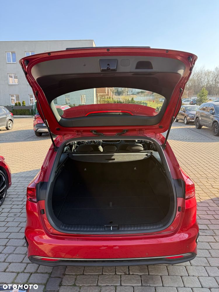 Kia Ceed 1.5 T-GDI M - 10