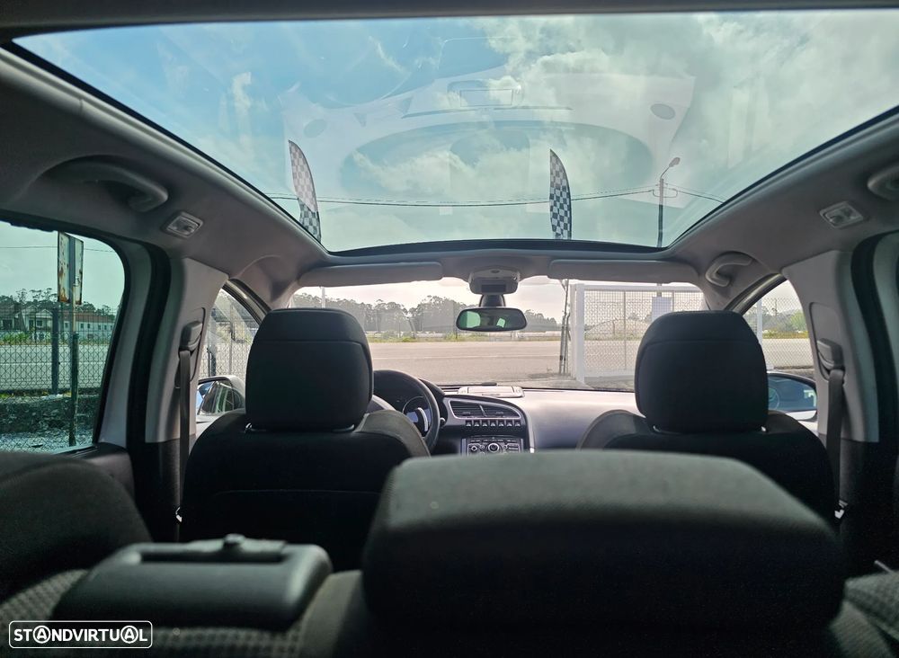 Peugeot 3008 1.6 e-HDi Business Line 2-Tronic - 14