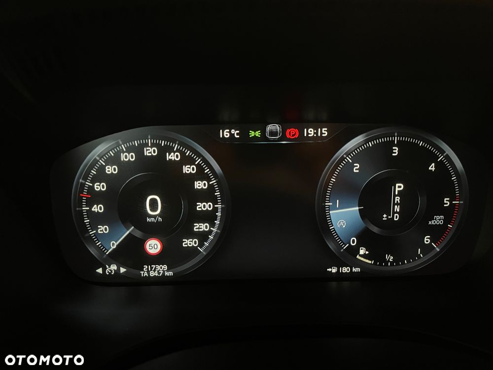 Volvo XC 60 D5 AWD Inscription - 11