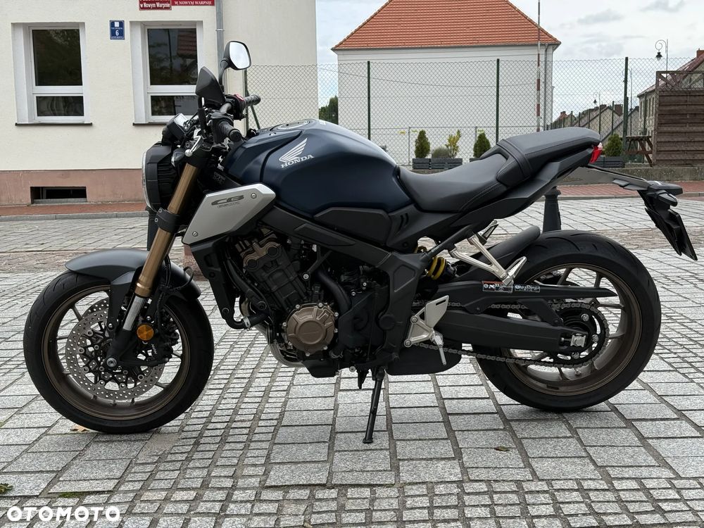 Honda CB - 3