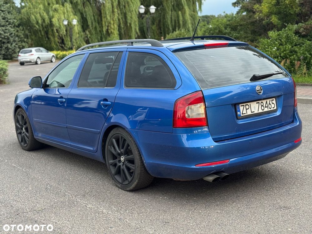 Skoda Octavia 2.0 TDI DPF RS DSG - 4
