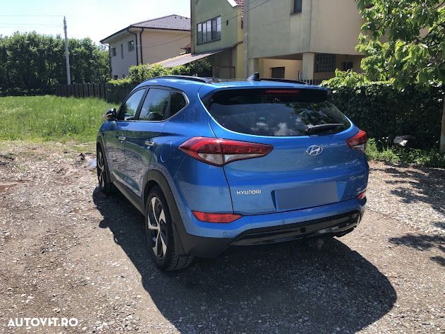 Hyundai Tucson 2.0 CRDI 4WD 6AT Luxury+ - 2
