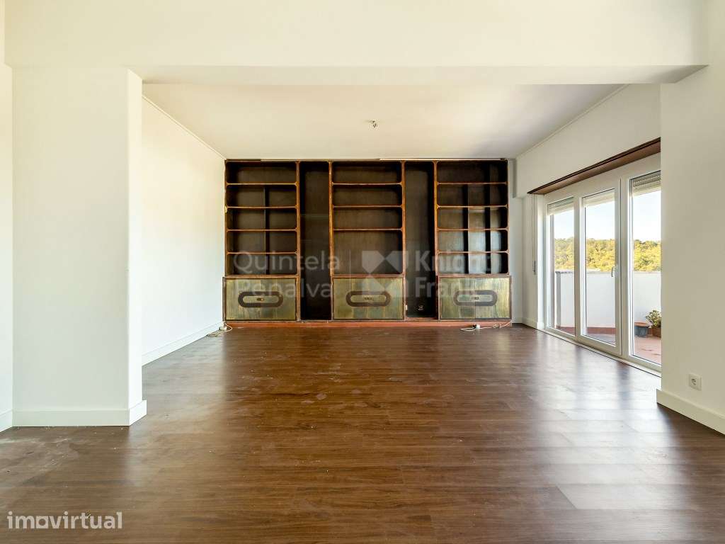 Apartamento T3+1 para arrendamento, em Benfica - Grande imagem: 3/25