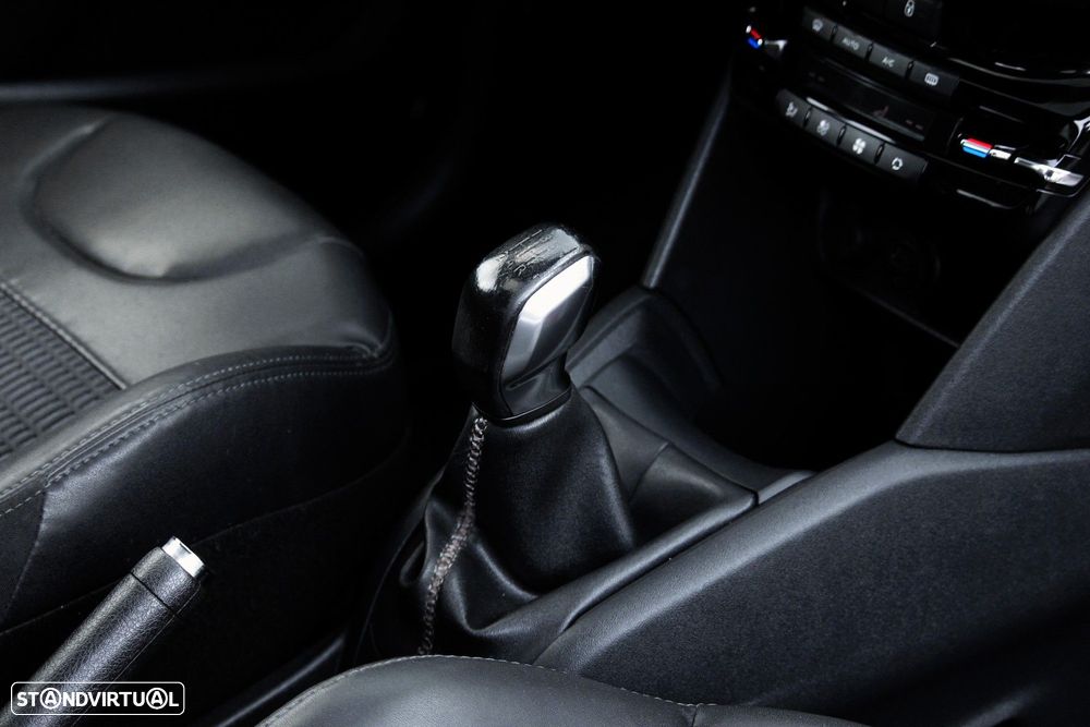 Peugeot 208 PureTech 82 Allure - 17