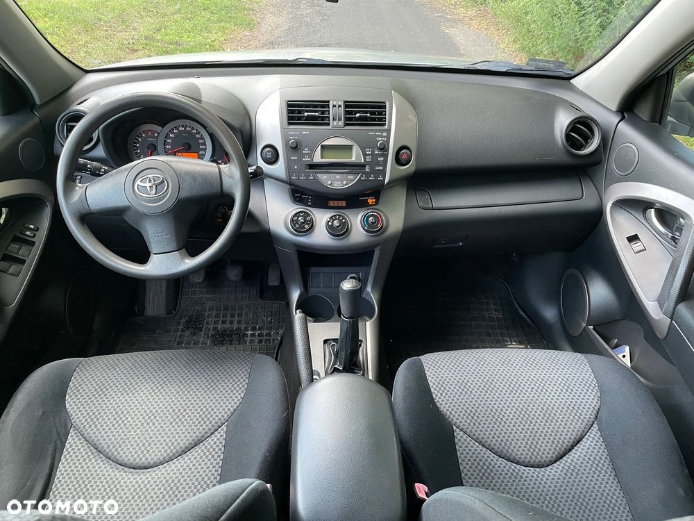 Toyota RAV4 2.0 VVT-i Premium - 10