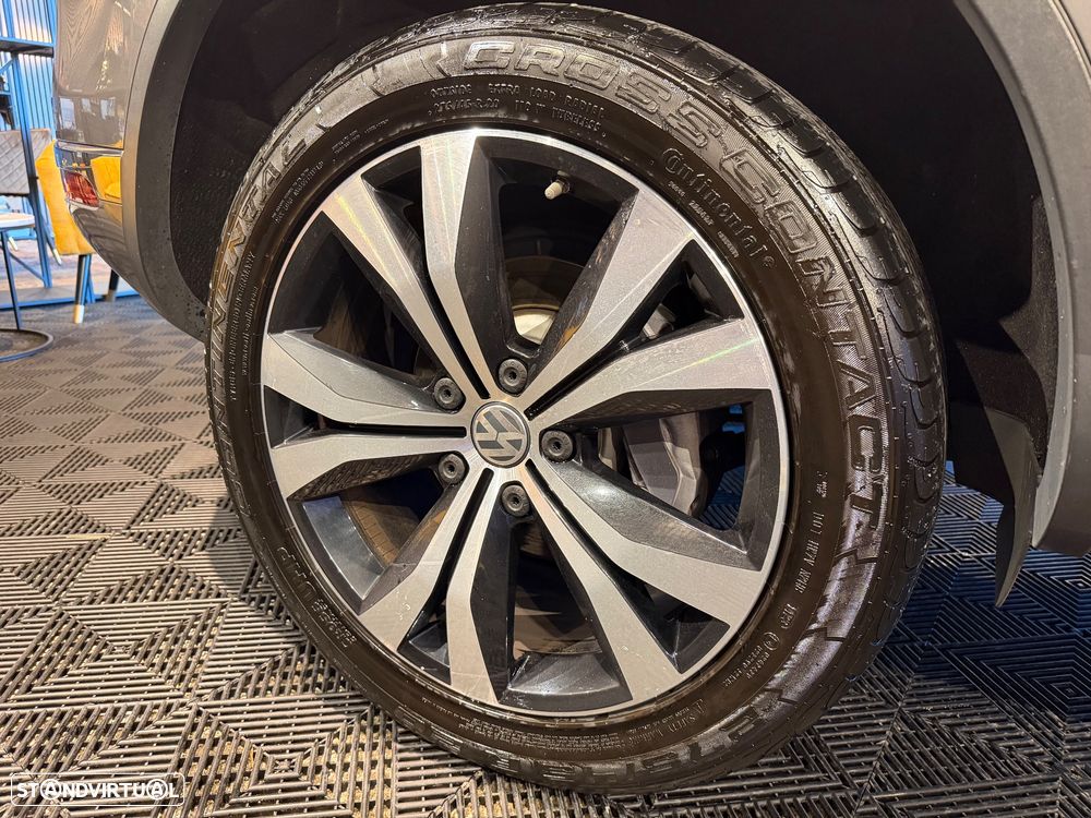 VW Touareg 3.0 TDI V6 Executive Edition - 13