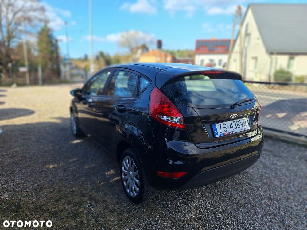 Ford Fiesta 1.25 Trend - 13