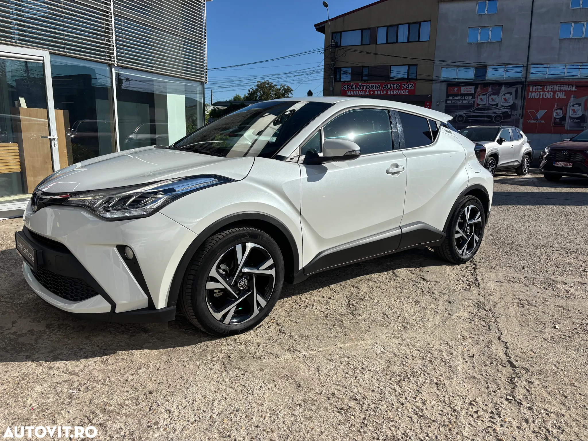 Toyota C-HR 1.8 HSD 122 CP 4x2 CVT Cult - 2