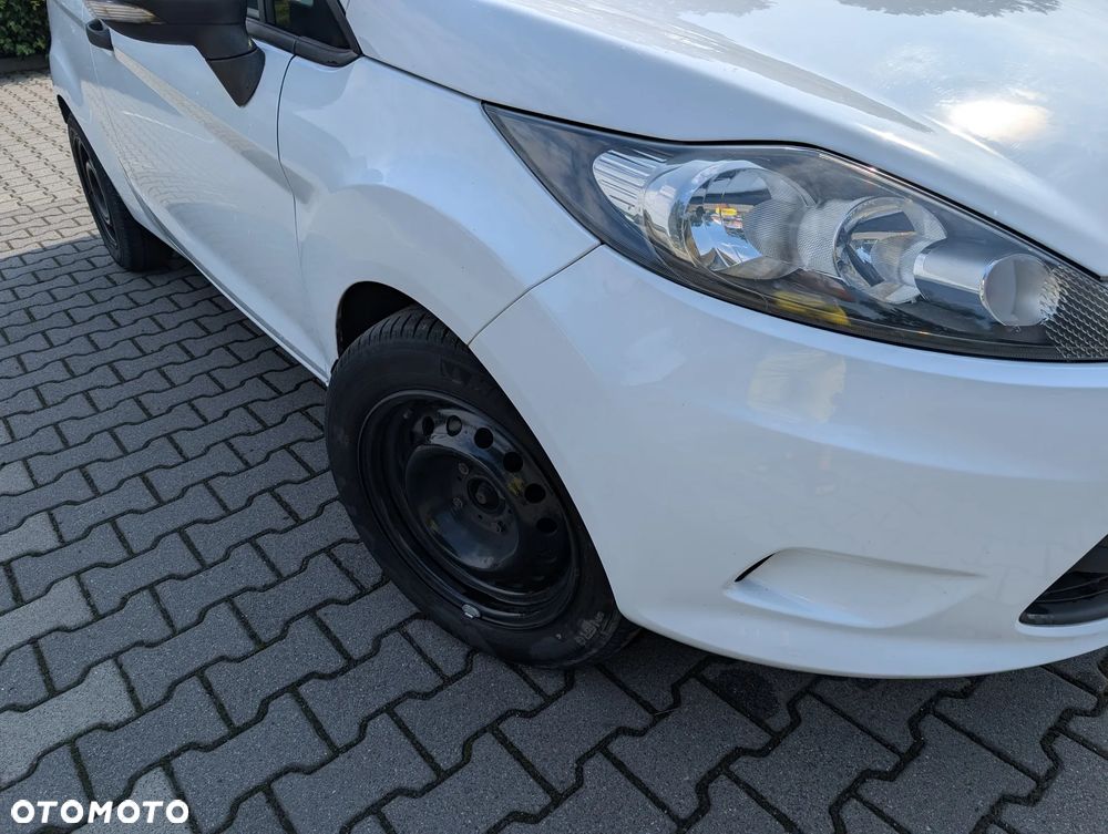 Ford Fiesta 1.4 TDCi Ambiente - 4