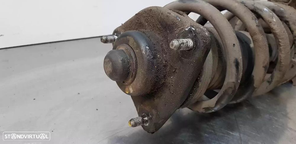 AMORTECEDOR FRONTAL DIREITO KIA CARENS IV 2015 -54660A4053 - 2