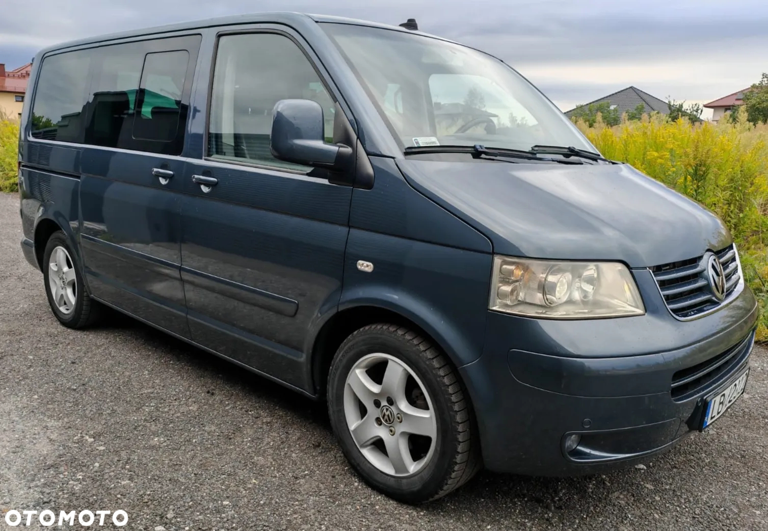 Volkswagen Multivan - 2