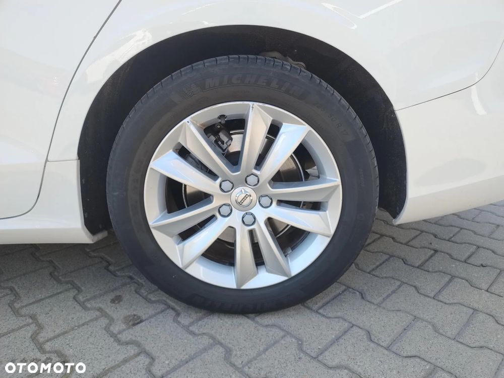 Volvo V60 B3 B Momentum Core - 19