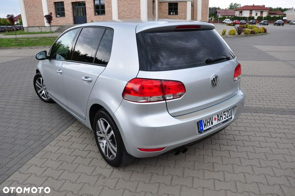 Volkswagen Golf - 23