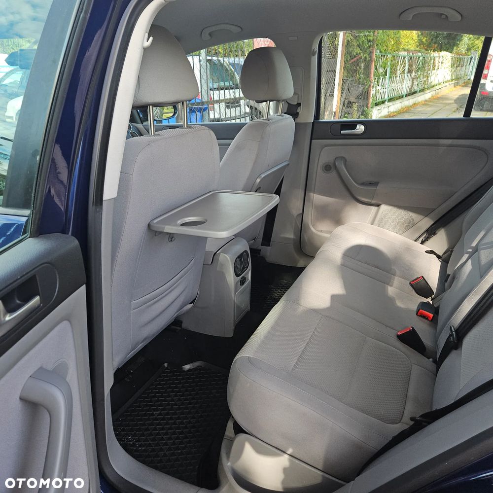 Volkswagen Golf Plus - 12