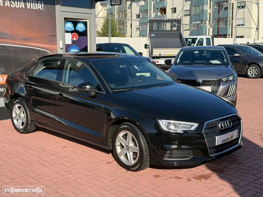 Audi A3 Limousine 30 TDI Design - 19