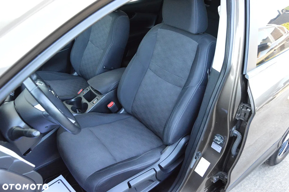 Nissan Qashqai 1.6 DCi N-Connecta EU6 - 25