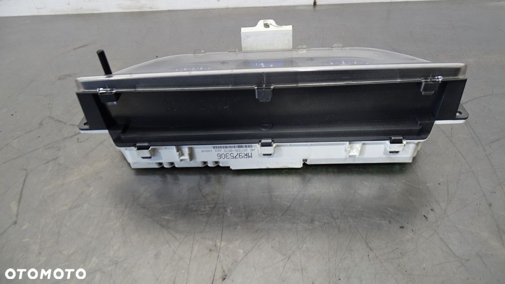 LICZNIK MITSUBISHI PAJERO PININ 2.0 MR975306 - 2