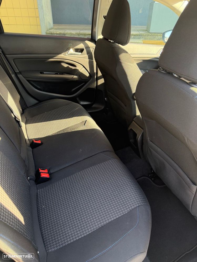 Peugeot 308 SW 1.5 BlueHDi Style J17 - 17