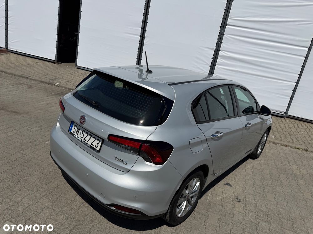 Fiat Tipo 1.4 T-Jet 16v Lounge - 11