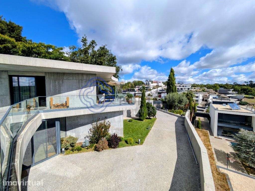 Moradia de Luxo T3 em Orgens - Grande imagem: 2/60