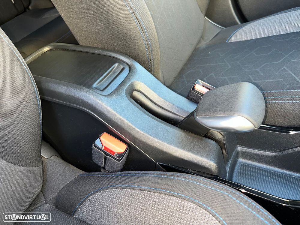 Peugeot 2008 1.5 BlueHDi Signature - 42