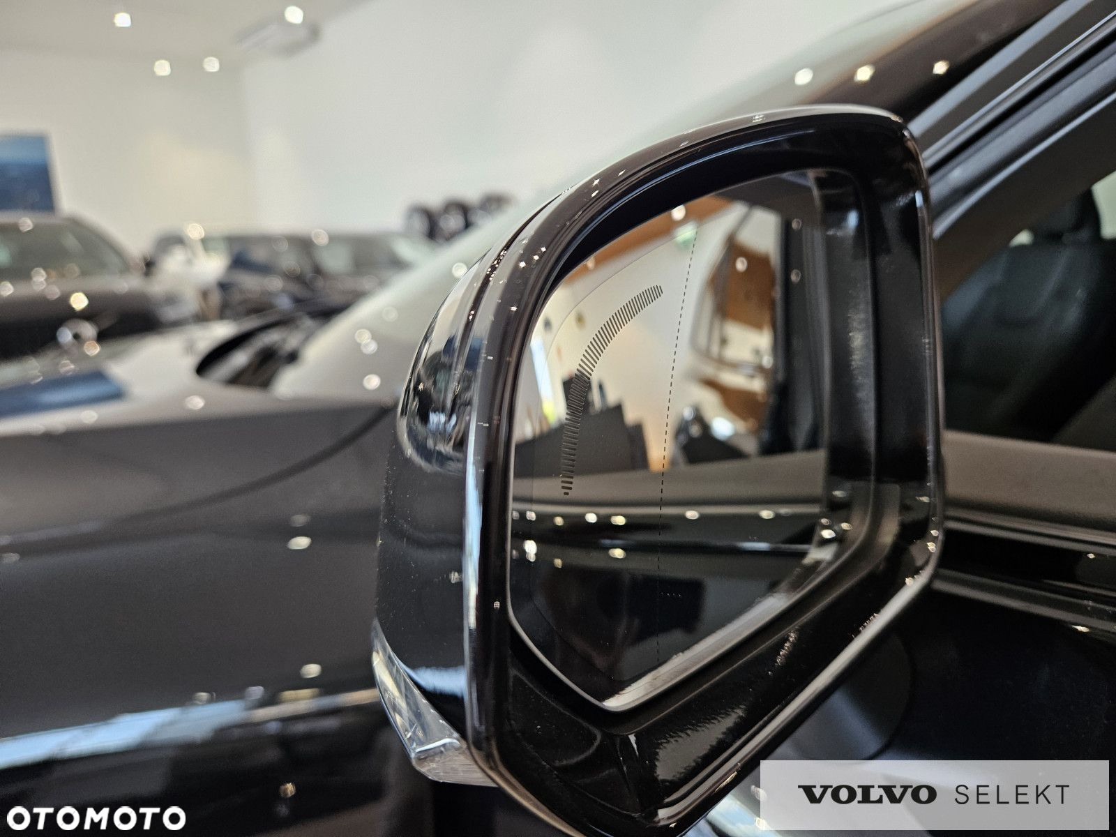 Volvo V60 Cross Country - 18
