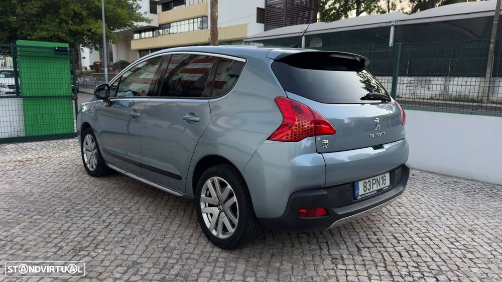 Peugeot 3008 2.0 HDi Hybrid4 99g - 5