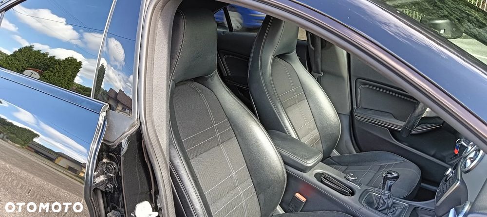 Mercedes-Benz CLA 180 - 13