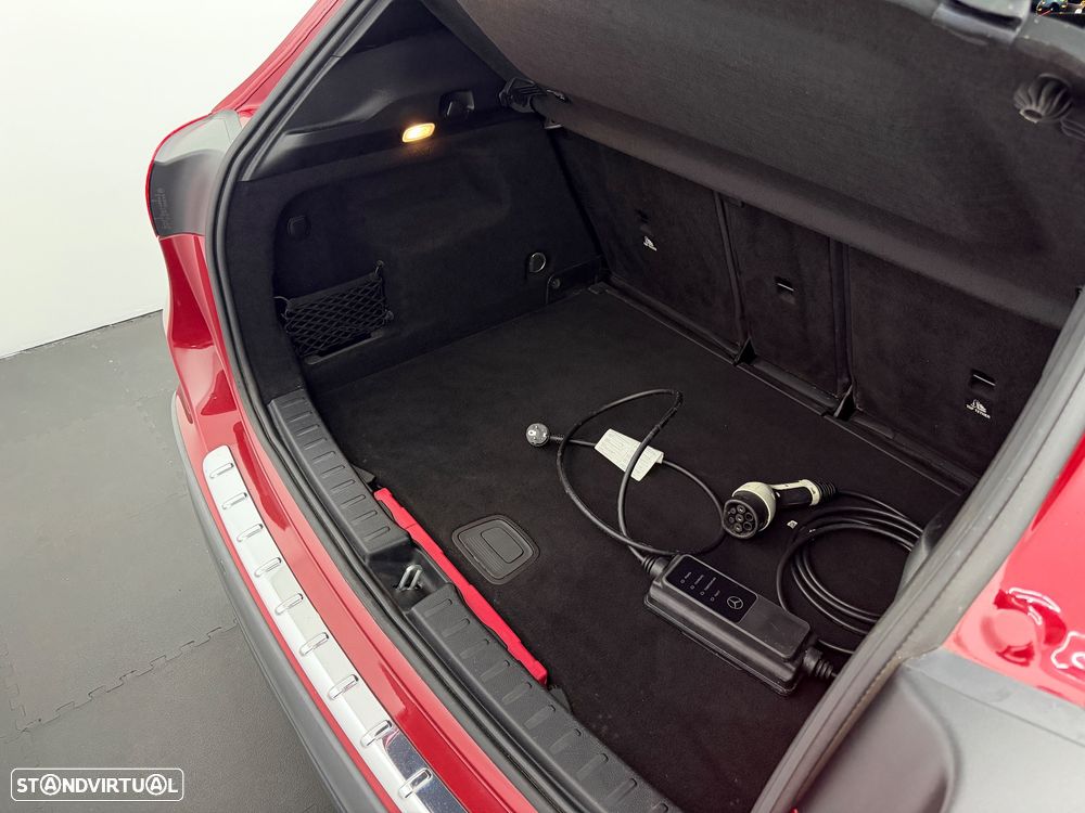 Mercedes-Benz GLA 250 e 8G-DCT AMG Line - 28