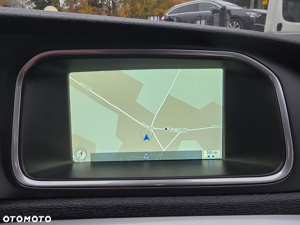 Volvo V40 D2 Summum - 33