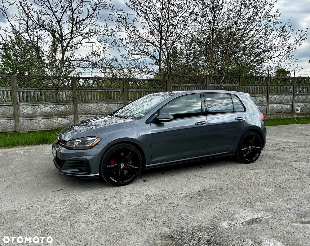 Volkswagen Golf 2.0 TSI GTI TCR DSG - 4