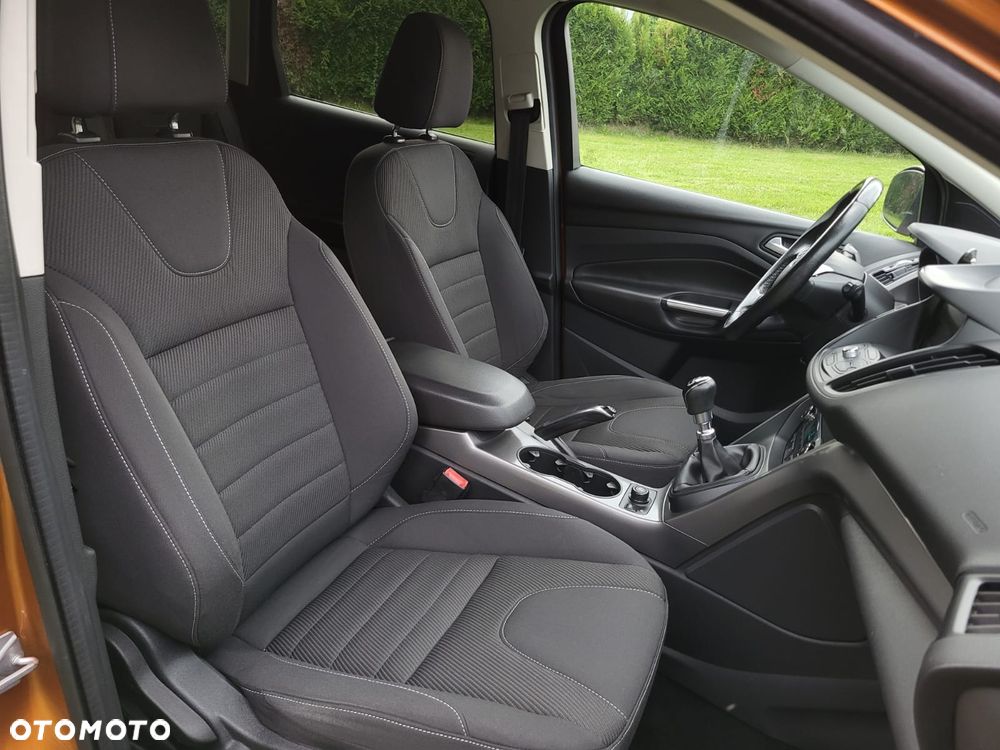 Ford Kuga - 21