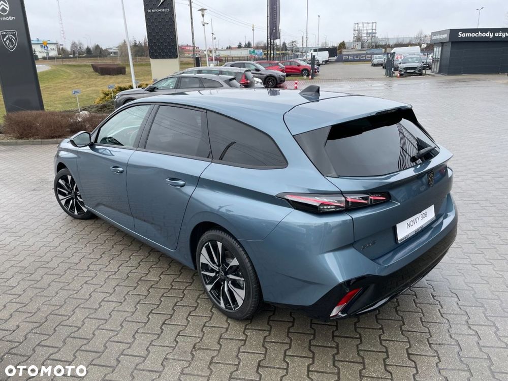 Peugeot 308 - 8