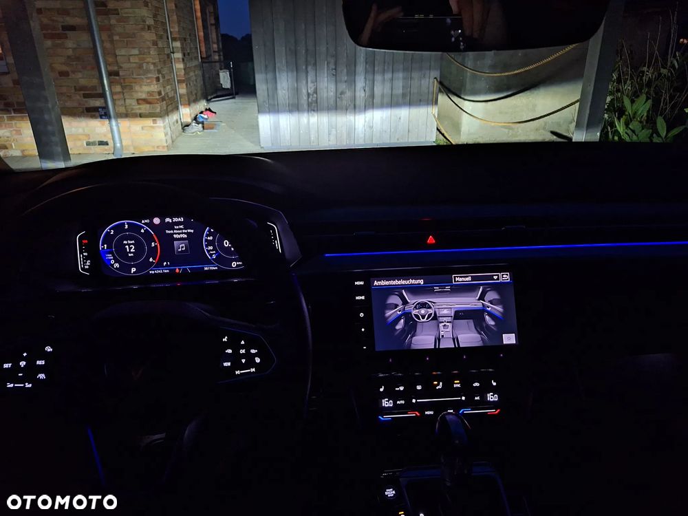 Volkswagen Arteon 2.0 TDI R-Line DSG - 23
