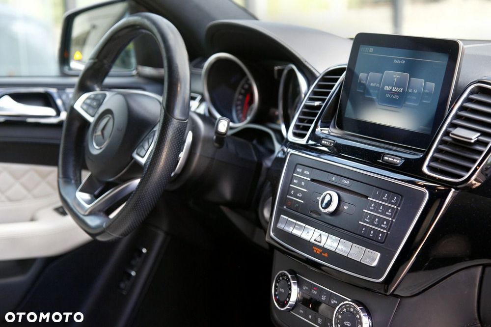 Mercedes-Benz GLE AMG 43 4Matic 9G-TRONIC AMG Line - 14