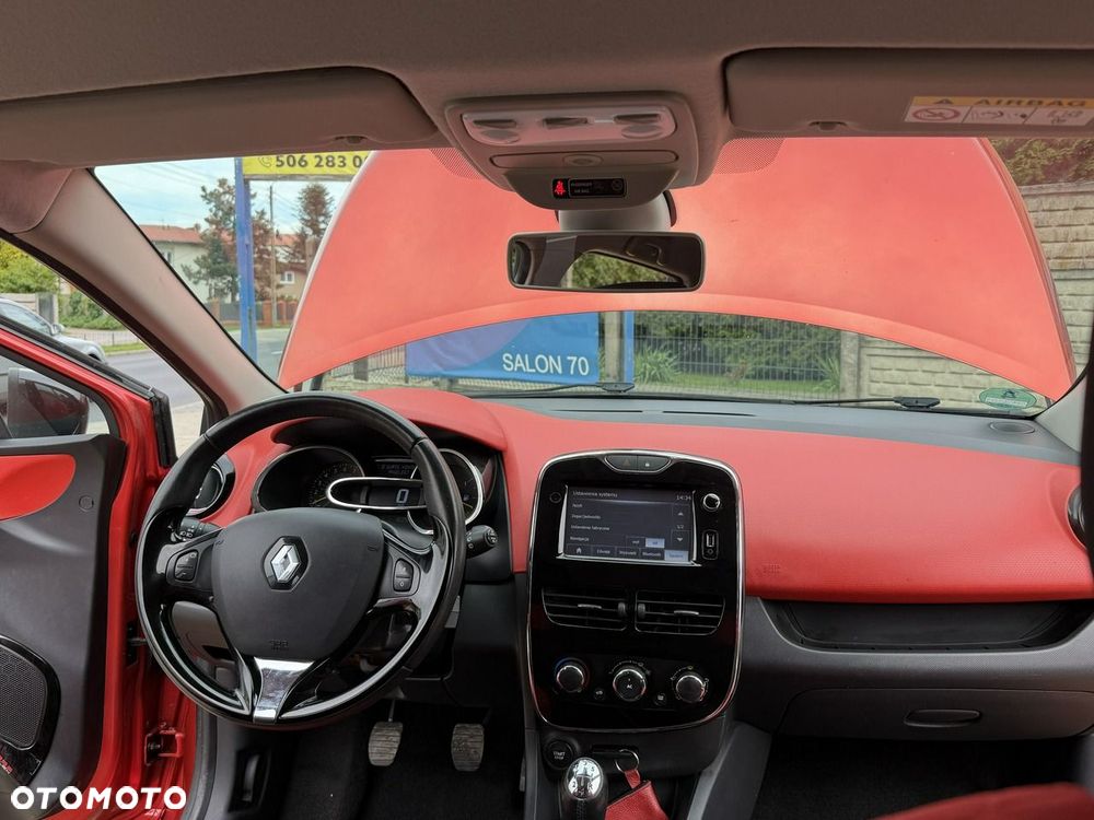 Renault Clio - 25