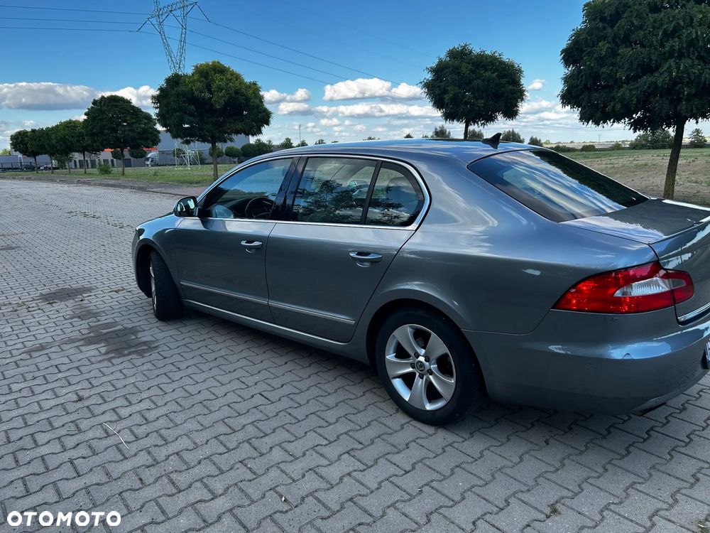 Skoda Superb 1.6 TDI Comfort / Active Greenline - 4