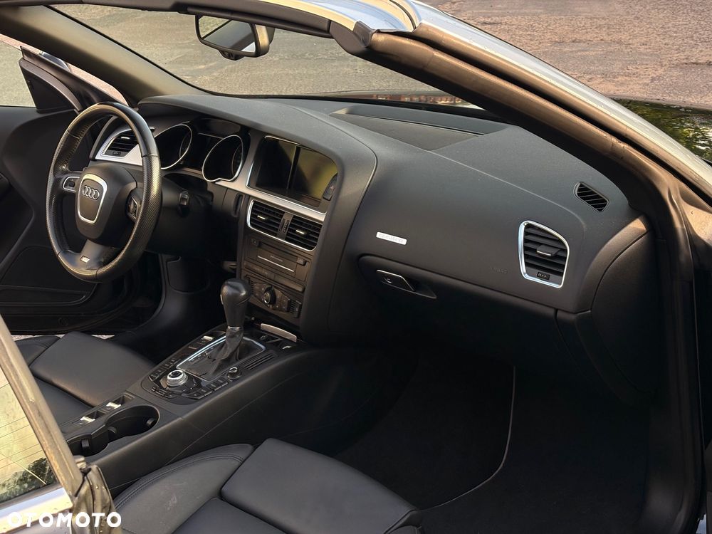 Audi A5 Cabrio - 11