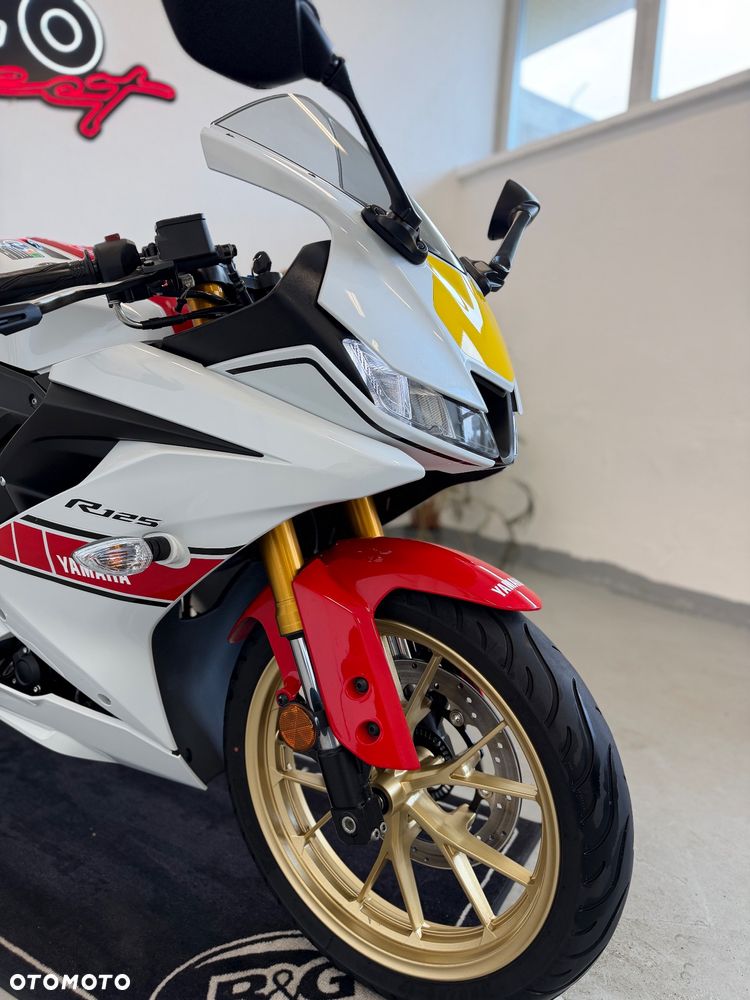 Yamaha YZF - 5